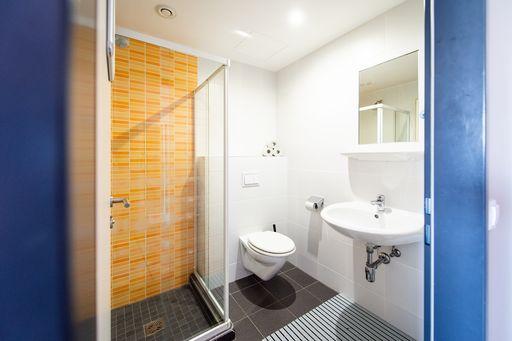 4 camas dormitorio - Mixta - Standard - Baño privado