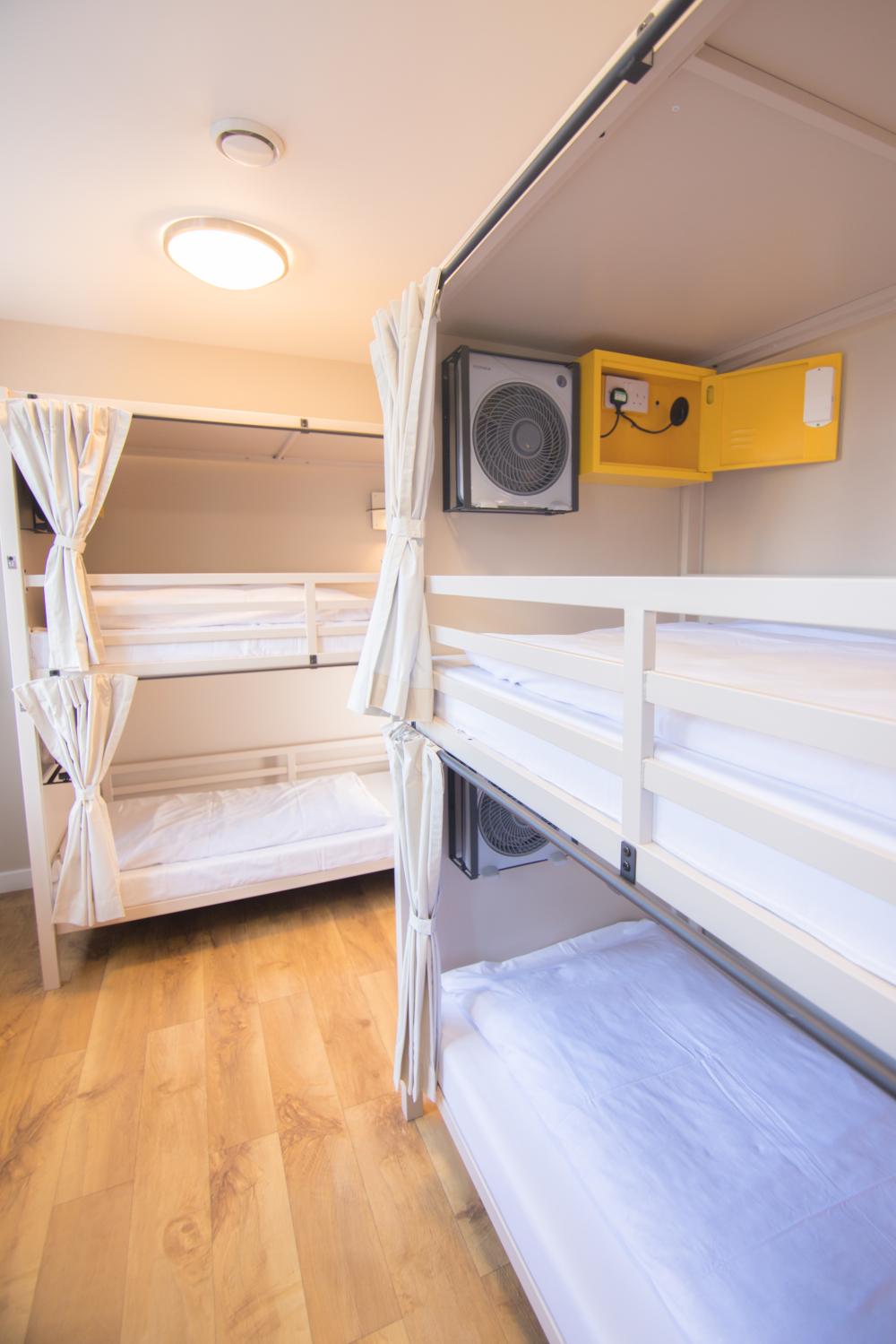 4 camas dormitorio - Mixta - Standard - Baño privado