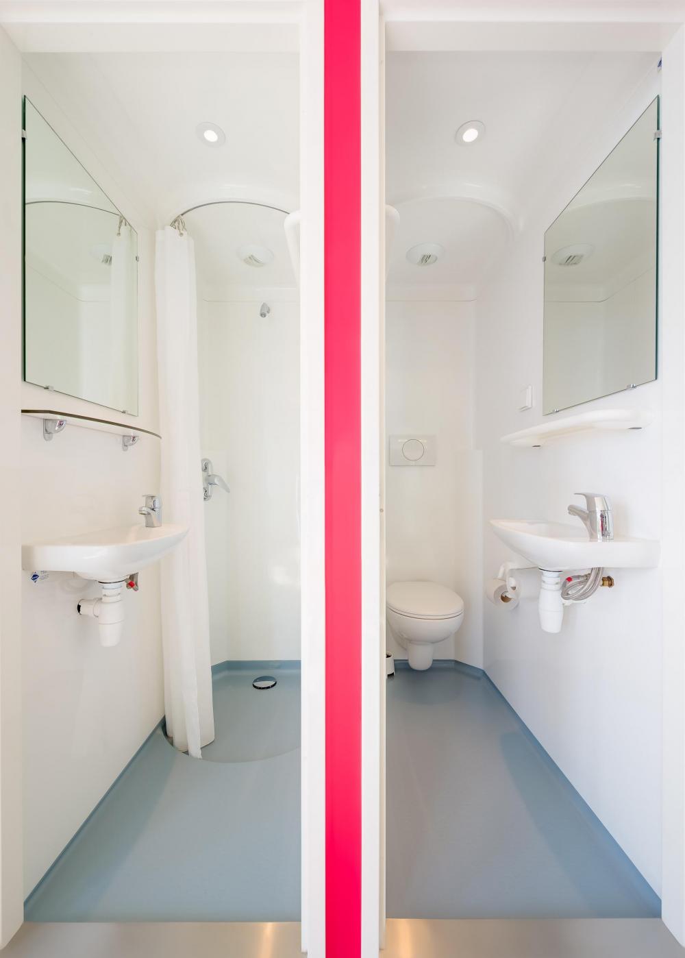 6 camas dormitorio - Mixta - Standard - Baño privado