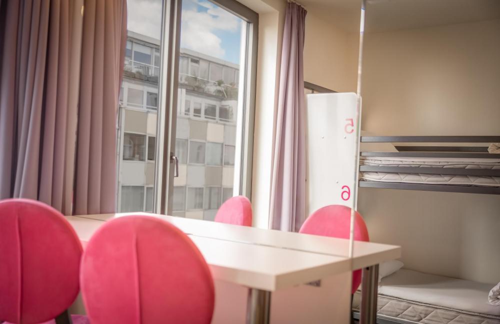 6 camas dormitorio - Solamente mujeres - Standard - Baño privado