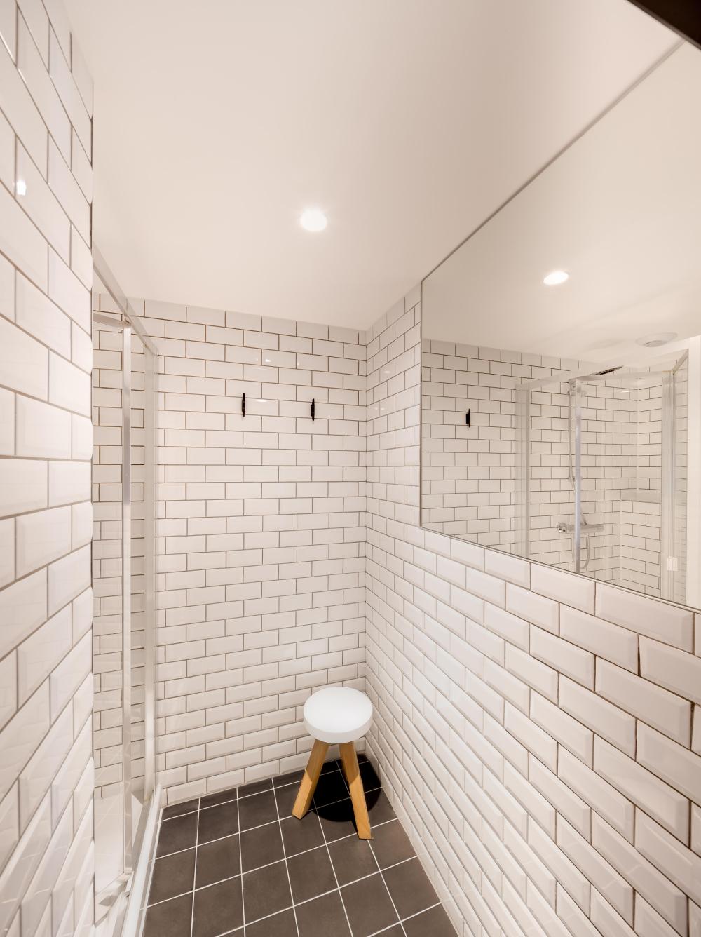 8 camas dormitorio - Mixta - Standard - Baño privado