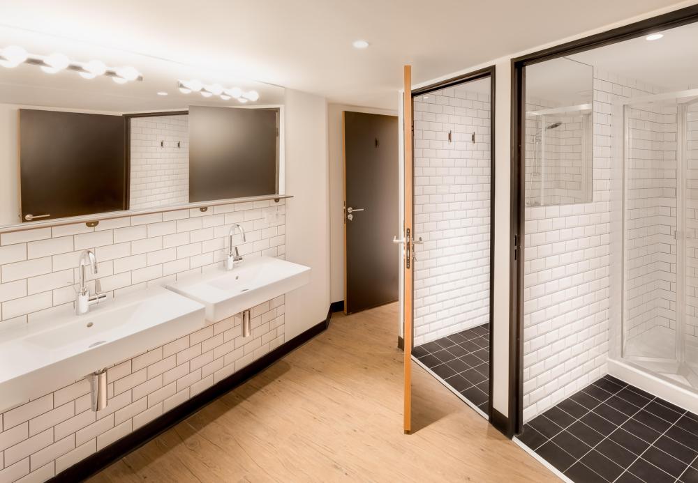 10 camas dormitorio - Mixta - Standard - Baño privado