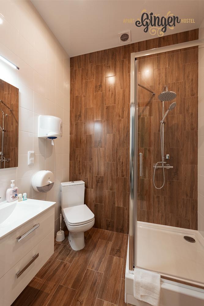12 camas dormitorio - Mixta - Standard - Baño privado en el mismo piso
