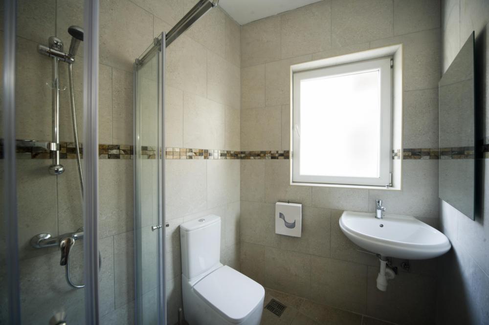 Habitación queen - Mixta - De lujo - Baño privado