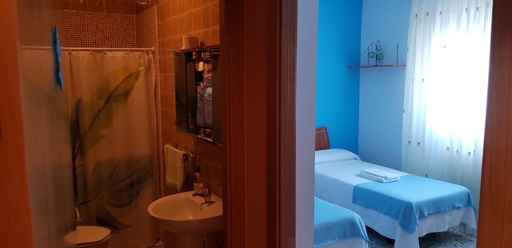 Habitación Twin (2 camas) - Mixta - Standard - Baño privado