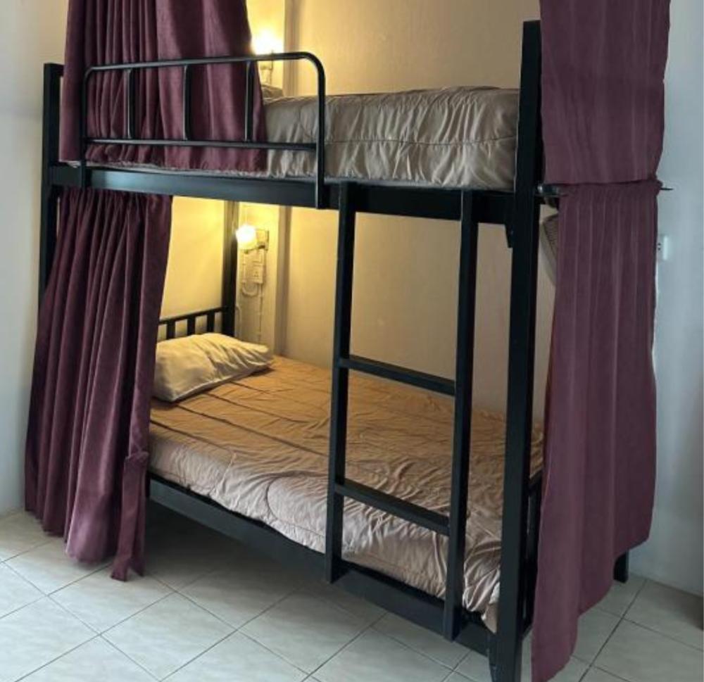 6 camas dormitorio - Mixta - Standard - Baño privado