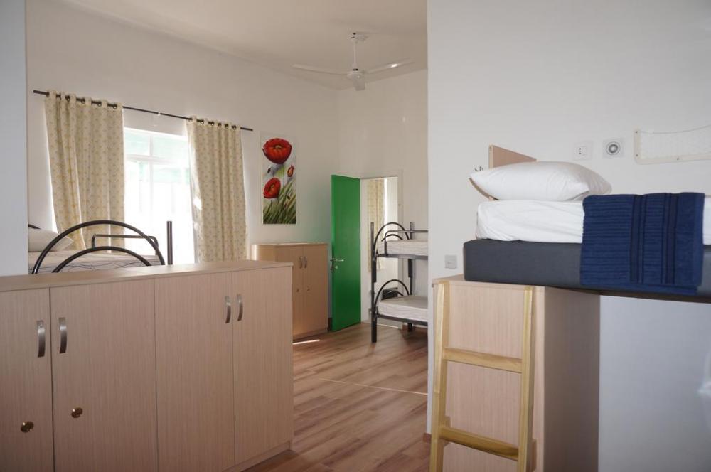 8 camas dormitorio - Solamente mujeres - Standard - Baño privado