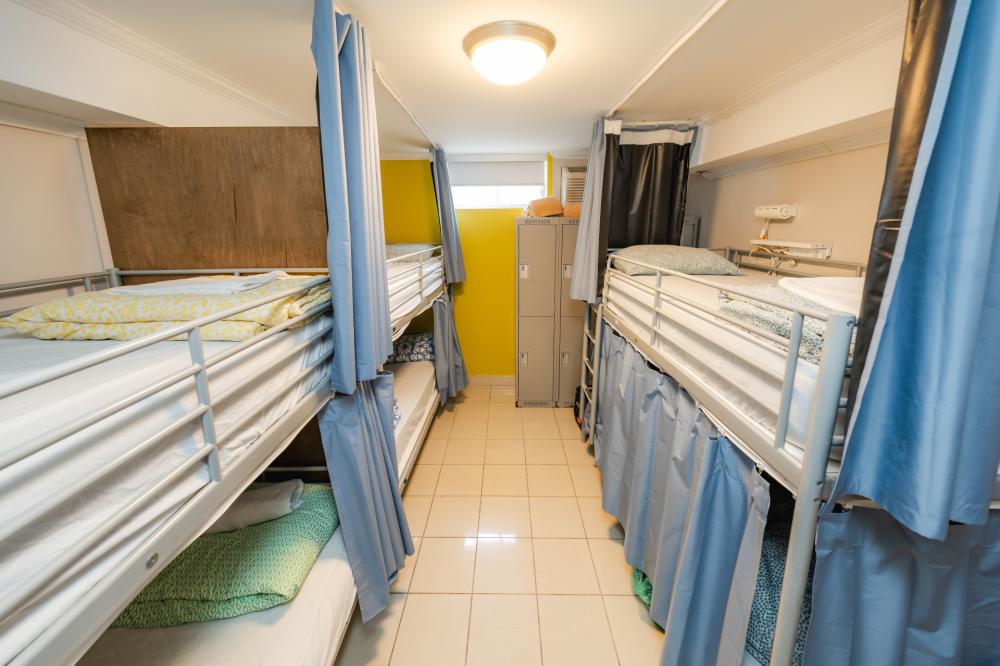 6 camas dormitorio - Solamente mujeres - Standard - Baño privado