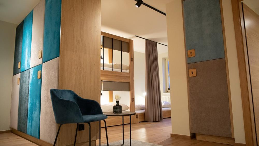 Cama en dormitorio compartido mixto de 10 camas - Con baño privado