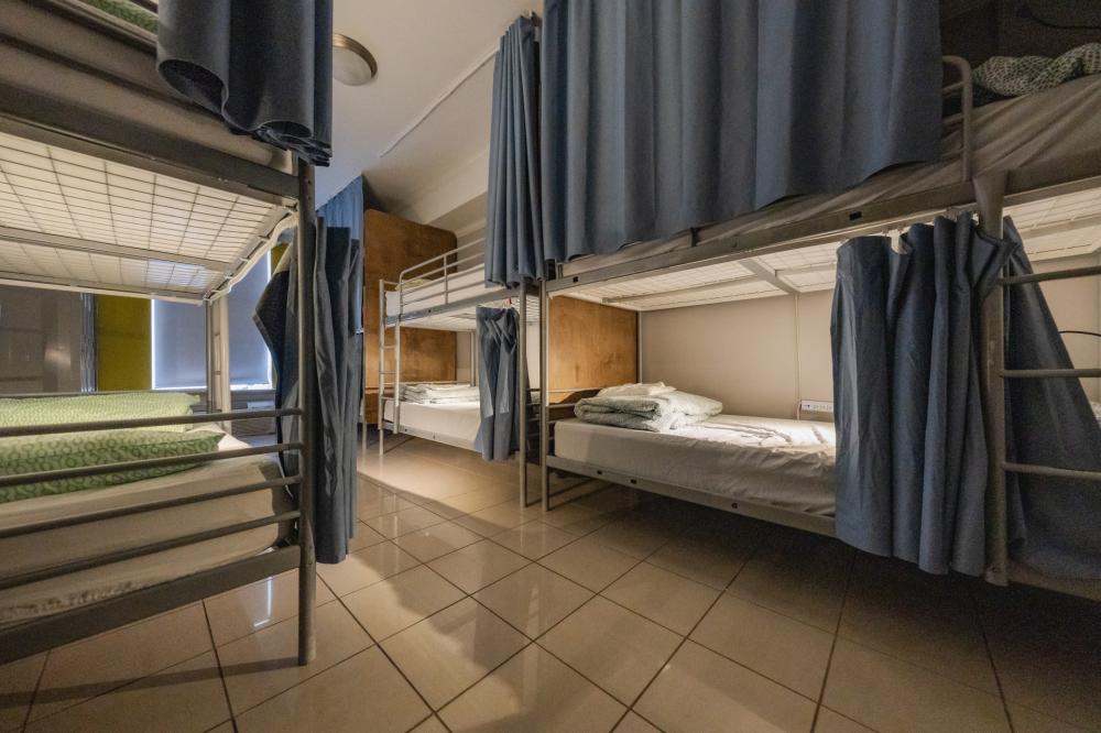 8 camas dormitorio - Mixta - Standard - Baño privado