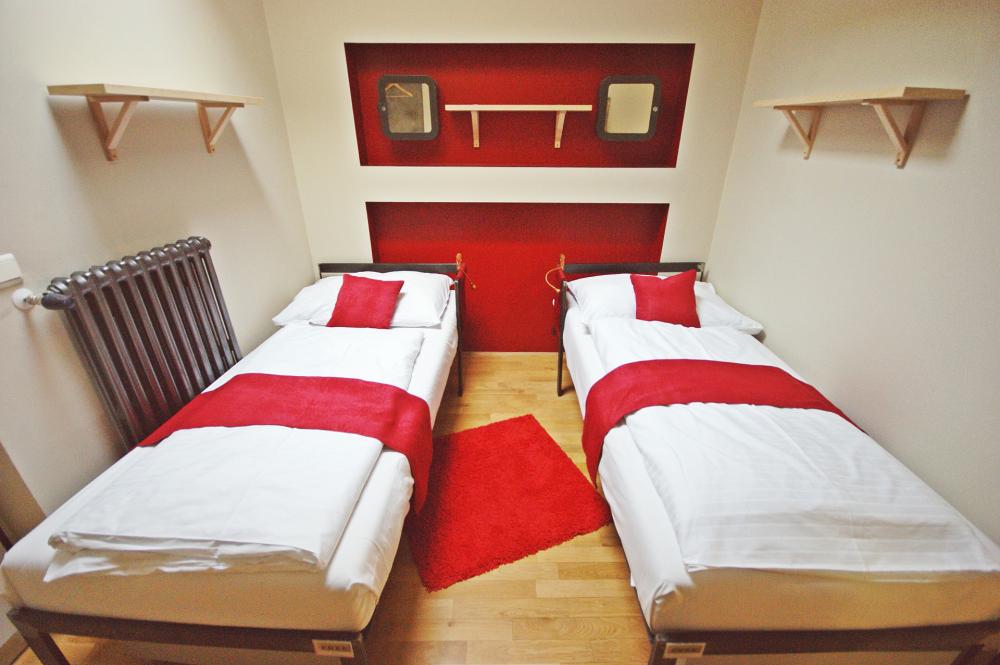 6 camas dormitorio - Mixta - De lujo - Baño privado
