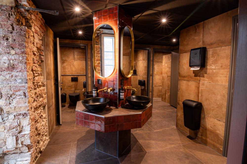 30 camas dormitorio - Mixta - Standard - Baño compartido