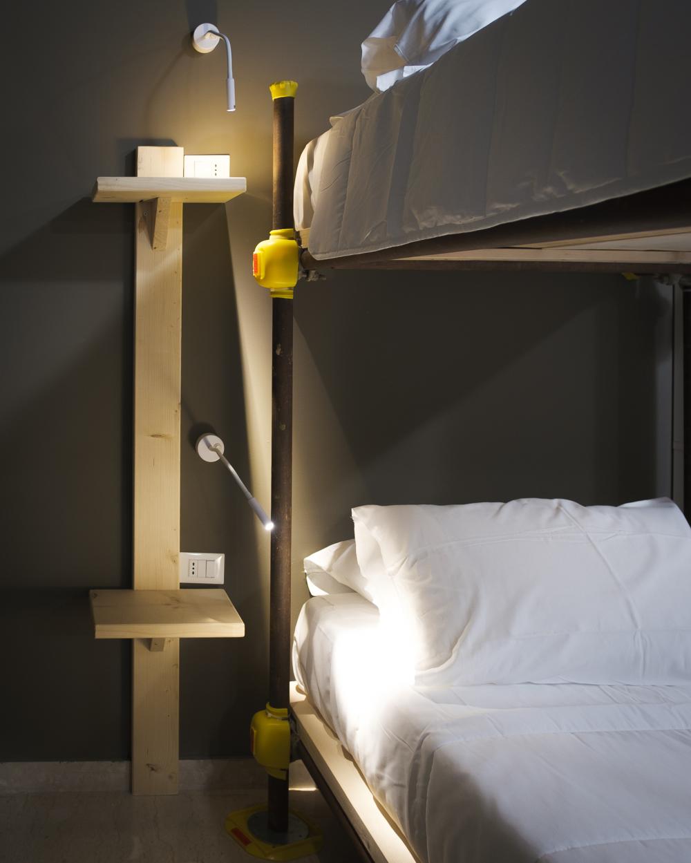 10 camas dormitorio - Solamente hombres - Ejecutiva - Baño común en el mismo piso