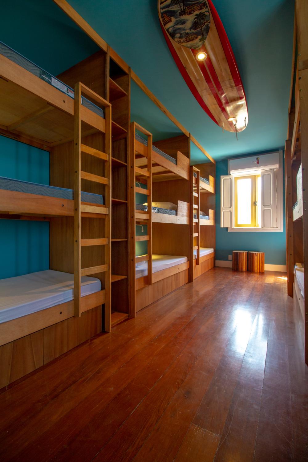 15 camas dormitorio - Mixta - Standard - Baño compartido