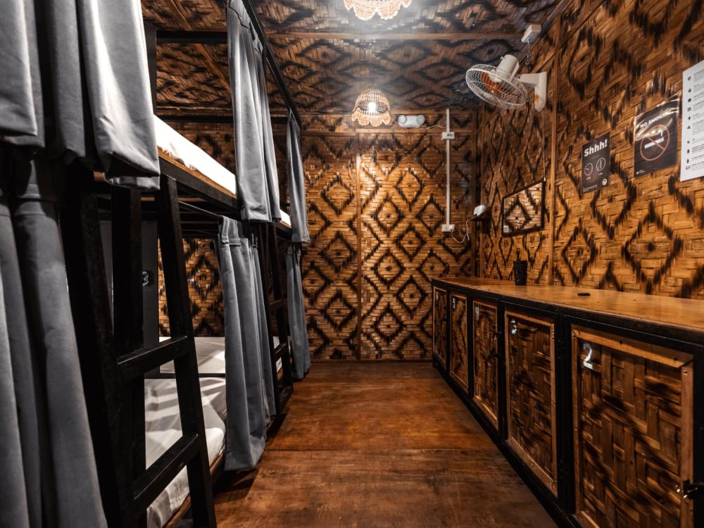 Dormitorio estándar de 6 camas