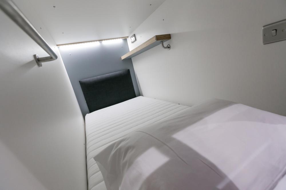 6 camas dormitorio - Solamente mujeres - Standard - Baño común en el mismo piso