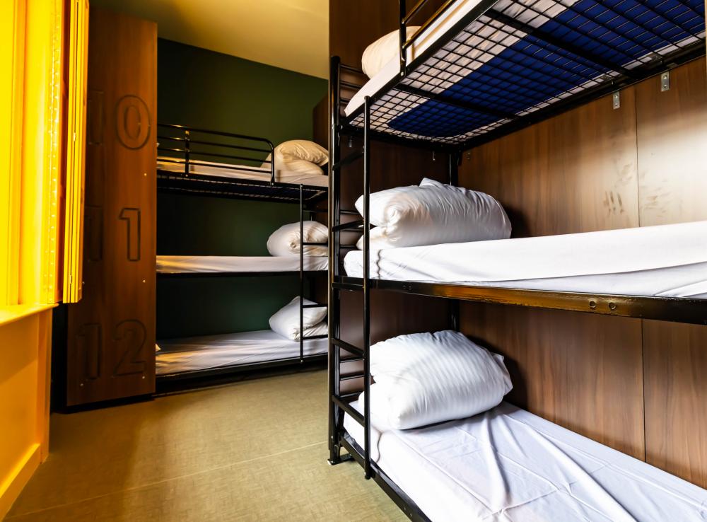Habitación privada de 12 camas - SOLO PARA MAYORES DE 18 AÑOS