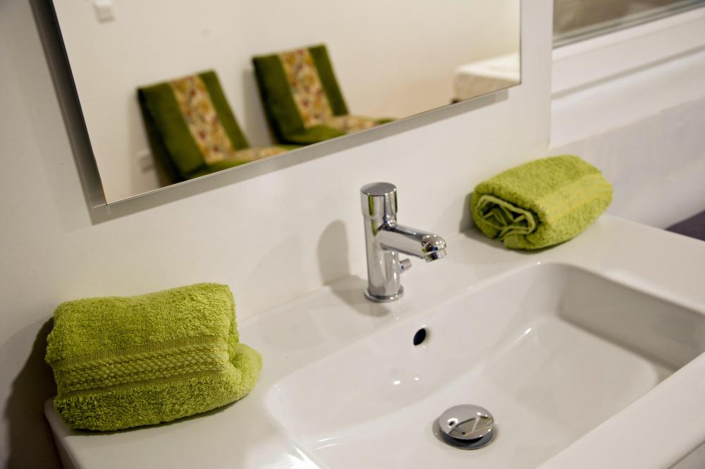 12 camas dormitorio - Solamente mujeres - Standard - Baño común en el mismo piso