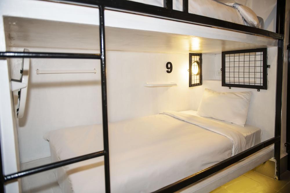 Dormitorio estándar de 12 camas