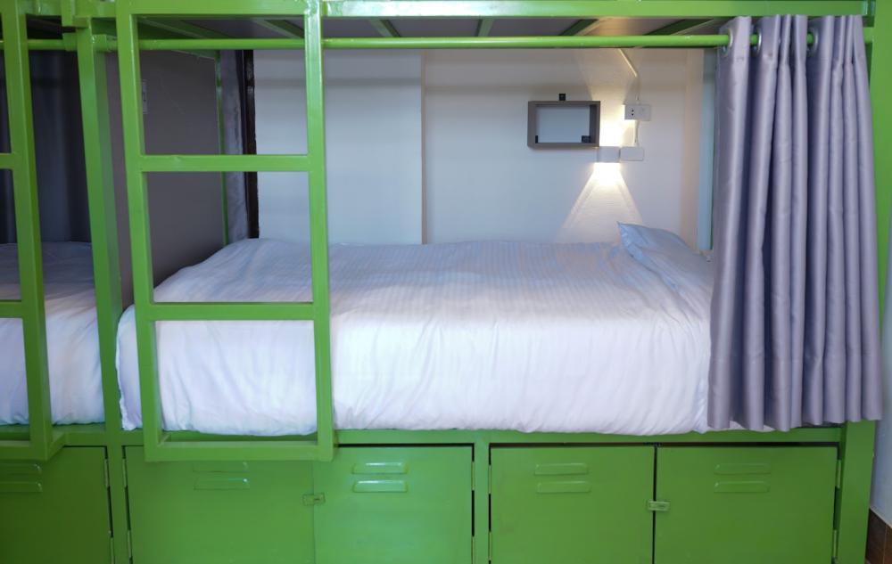 Dormitorio estándar de 14 camas