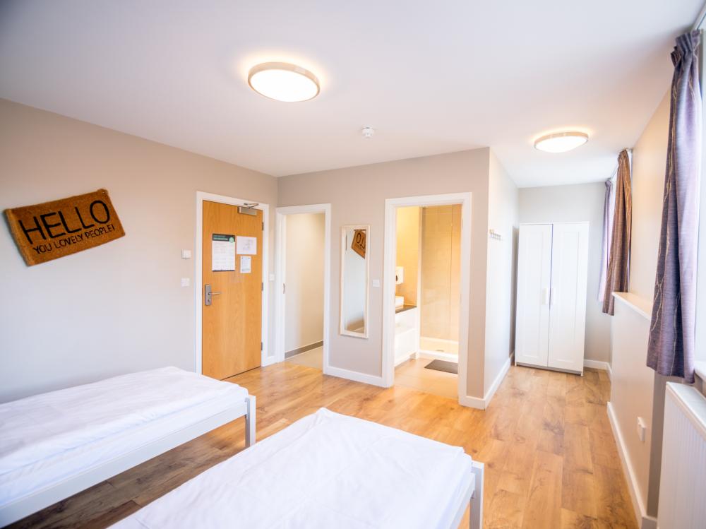 Habitación Twin (2 camas) - Mixta - Standard - Baño privado