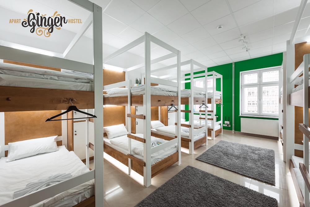 12 camas dormitorio - Mixta - Standard - Baño privado en el mismo piso